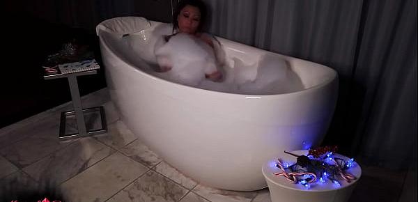  XXXmas Bubble Bath